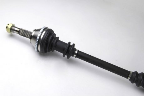Піввісь Ducato/Jumper 1/1.4t Пр. (+ABS, 1070мм) BGA DS6710RA