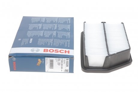 Фільтр повітря BOSCH F 026 400 228