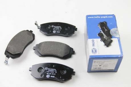 Гальмівні колодки перед. Subaru Impreza 02-/Forester 02- (akebono) HELLA 8DB355010-211