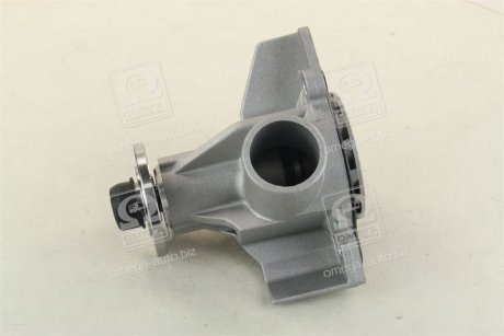 Помпа води BMW 3 (E30)/5 (E28)/ 2.4D 83-88 MAGNETI MARELLI 352316170048