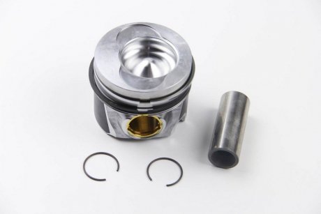 Фото 1 - поршень Crafter 2.5TDI (BJJ/BJK)(81+0.5mm) MAHLE / KNECHT 028 19 02 Поршень Crafter 2.5TDI (BJJ/BJK)(81+0.5mm) MAHLE / KNECHT 028 19 02 (фото 1)