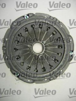 Зчеплення компл. CITROEN/FIAT/PEUGEOT Jumpy/Scudo/Expert "02-06 Valeo 826701 (фото 1)